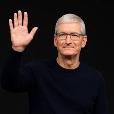 Смена руководства в Apple: Тим Кук передаёт пост CEO