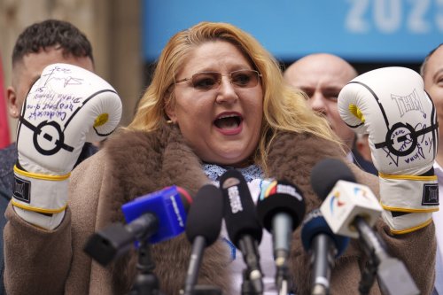 Parlamentul European a aprobat inițierea procedurii de ridicare a imunității Dianei Șoșoacă