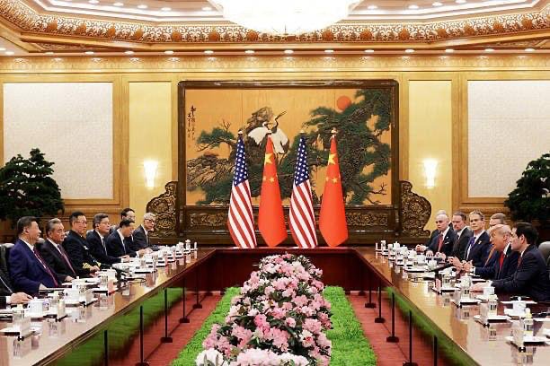 Trump ve Şi Cinping Pekin’de görüşmelere başladı: ABD ile Çin hangi konuları masaya yatırıyor?