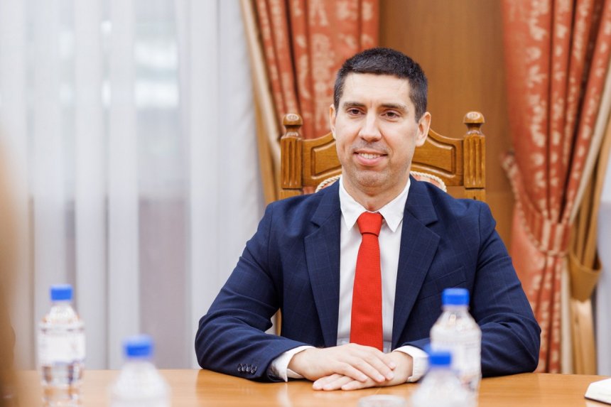 Михай Попшой отправится с официальным визитом в Китай